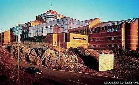 Thon Airport Hotel 4*