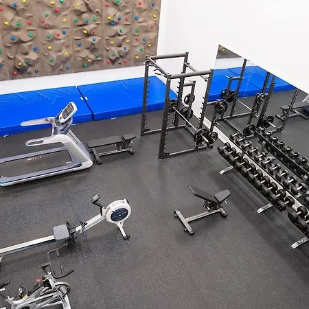 Thon Airport Hotel 4*