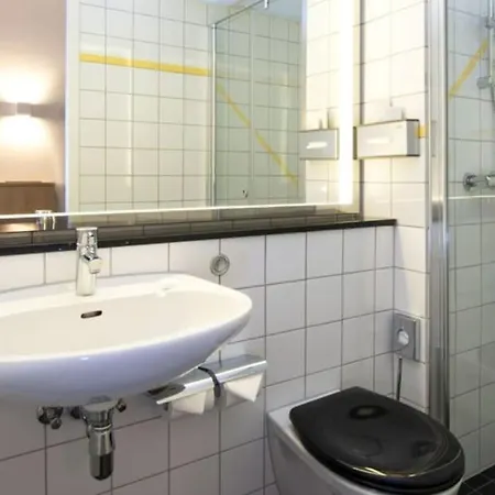 Thon Airport Hotel 4*