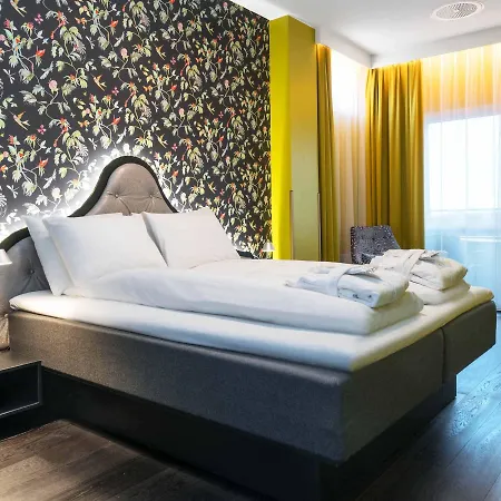 Hotel Thon Airport 4*