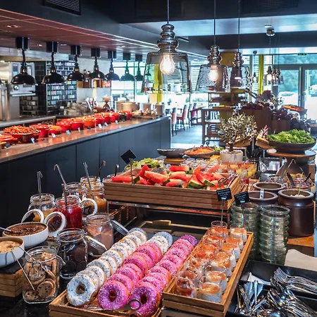 Hotel Thon Airport 4*