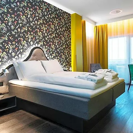 Otel Thon Airport 4*