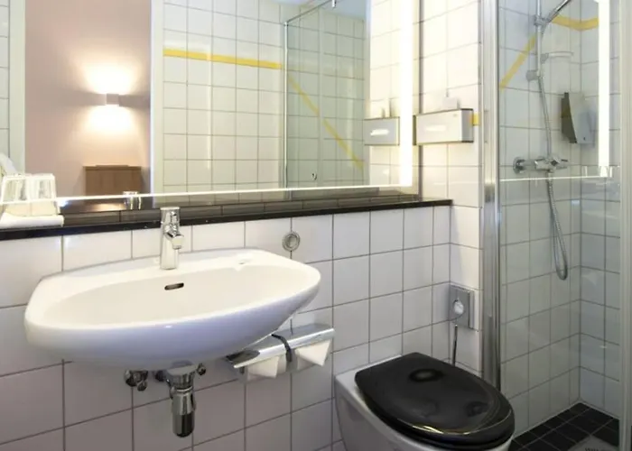 Thon Airport Hotell 4*