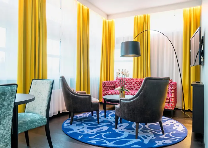 Thon Airport Hotel 4*